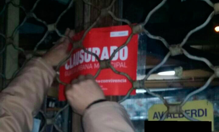 Clausuraron ferretería por venta de pegamento con tolueno a un menor
