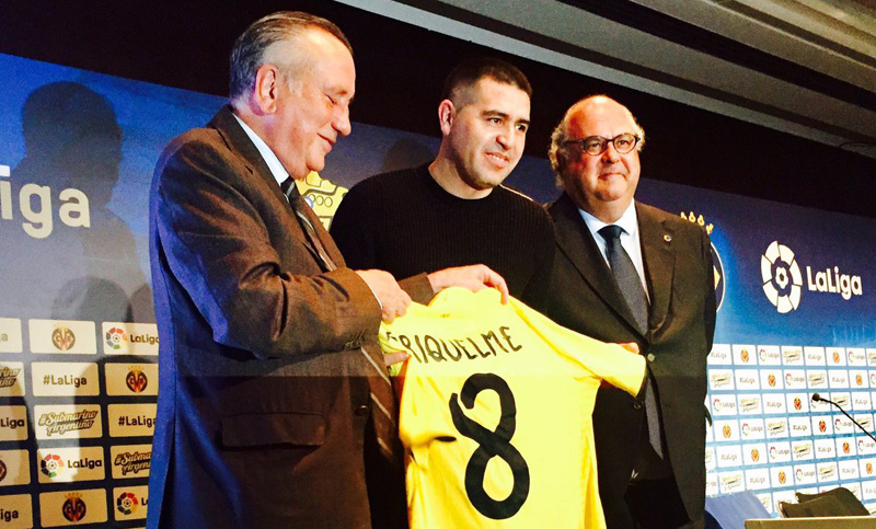 Dos clubes argentinos le propusieron a Riquelme volver al fútbol