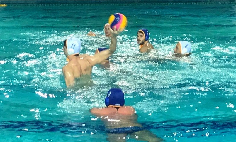 La selección universitaria argentina cayó ante la poderosa Holanda