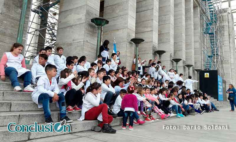 Niños de todo el país realizan Promesa de Lealtad a la Bandera
