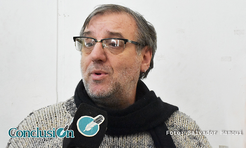 “No vamos a educar para el dogma, pero creemos necesario que se pueda discutir el tema”