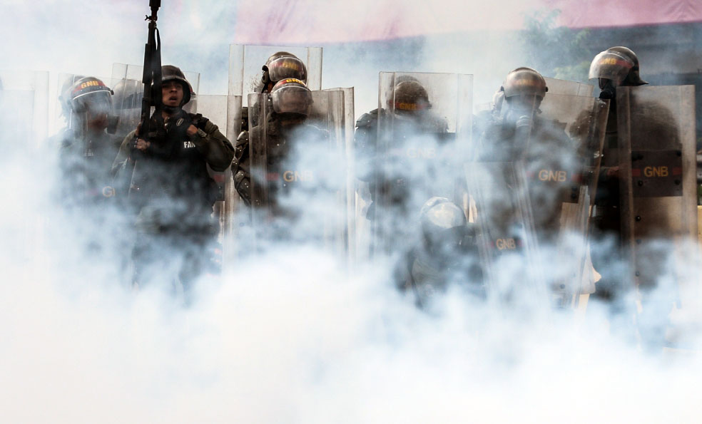 Venezuela: 18 detenidos por asalto a fuerte militar