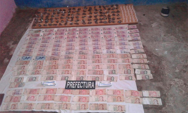 Cayó red de venta de drogas y detuvieron a cuatro personas en barrio La Tablada
