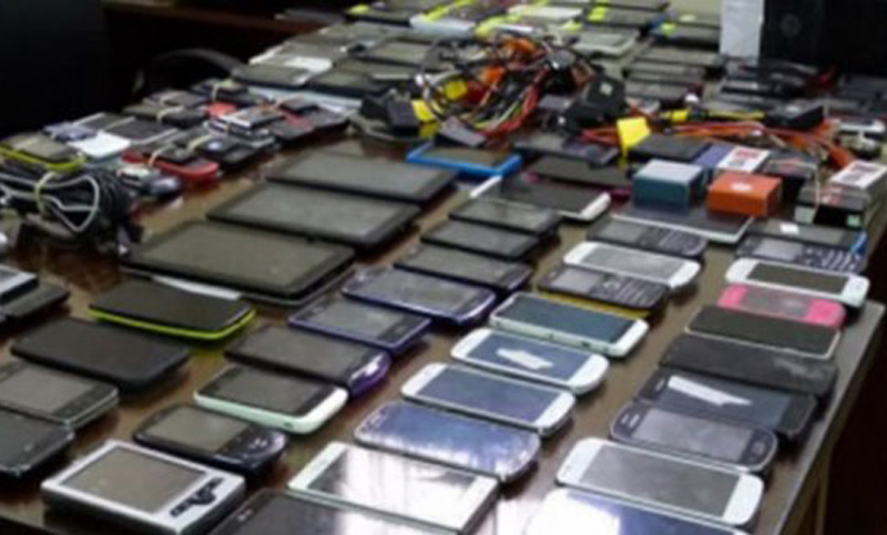Denuncian dos mil empleos perdidos por la caída en la venta de celulares