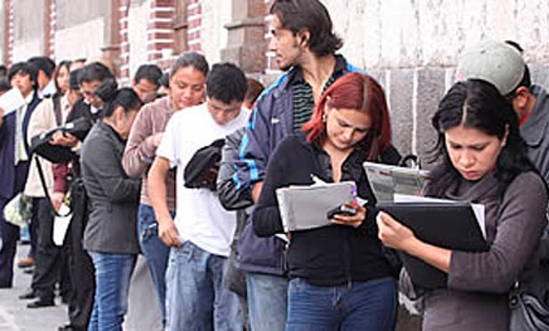 Más de 3,3 millones de personas tienen problemas de empleo
