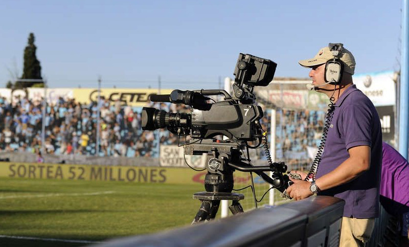 Fox Sports avisó que no hubo negociación con Sportflix por los derechos de la Superliga