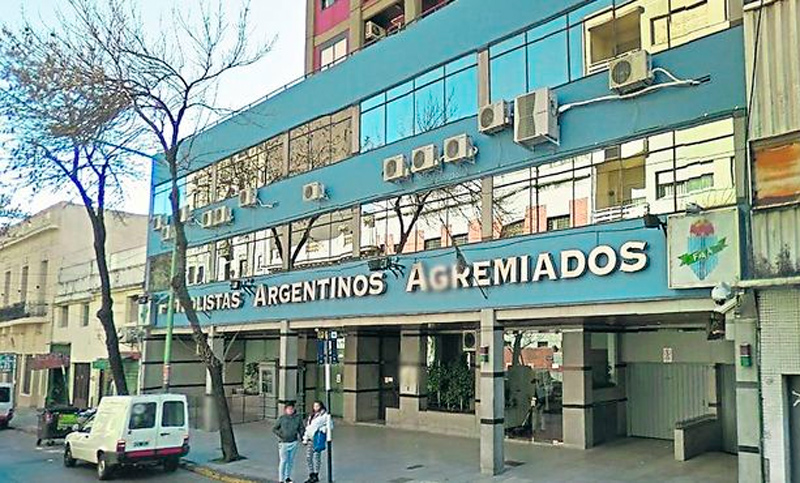Central impulsará el quinto cupo de extranjeros en cancha