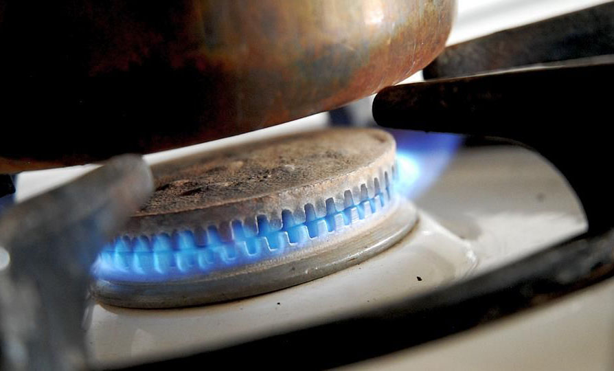 Entre octubre y diciembre subirán el gas y la electricidad