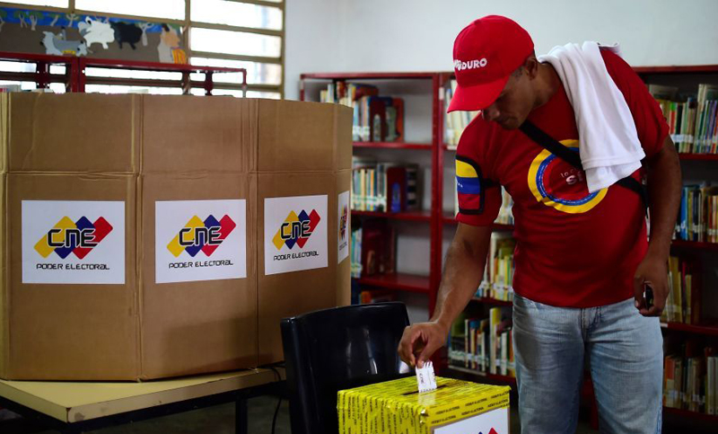 Constituyente asume competencias del Parlamento opositor en Venezuela