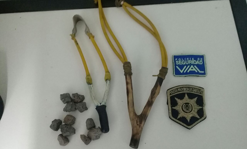 Dos menores detenidos por arrojar piedras sobre los autos en la autopista a Santa Fe