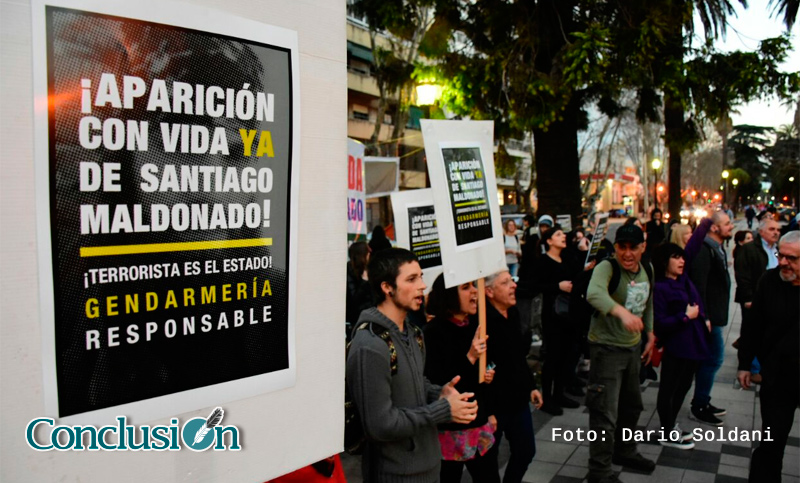 Cientos de rosarinos volvieron a pedir por la aparición de Santiago Maldonado