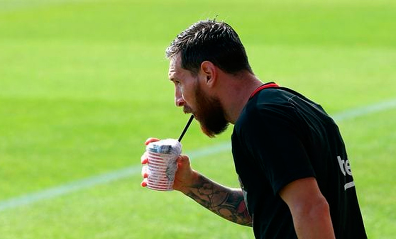 Messi aún no firmó su nuevo contrato con Barcelona