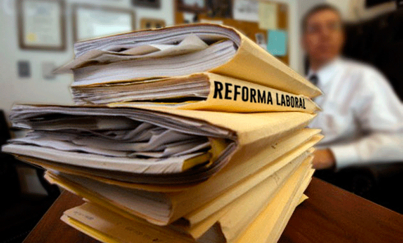 Señalan que en Argentina se podría venir “una reforma laboral por goteo”