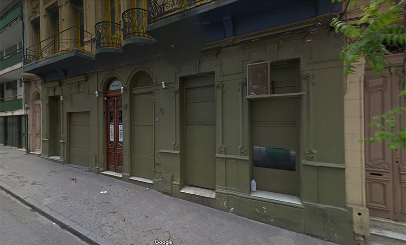 Se hicieron pasar por proveedores y asaltaron un bar céntrico