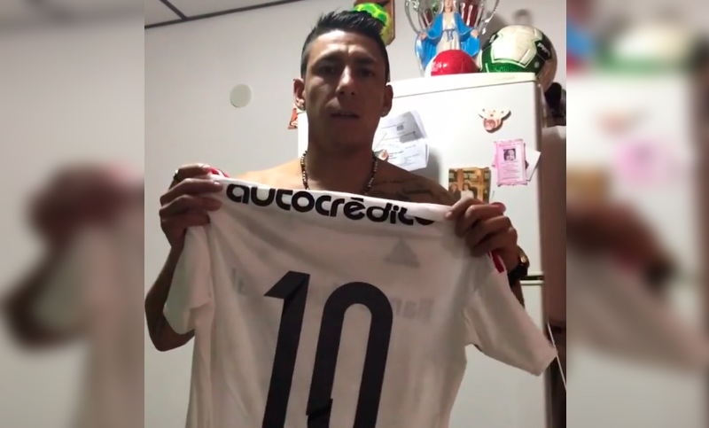 Brian Sarmiento subasta su camiseta para un gran gesto