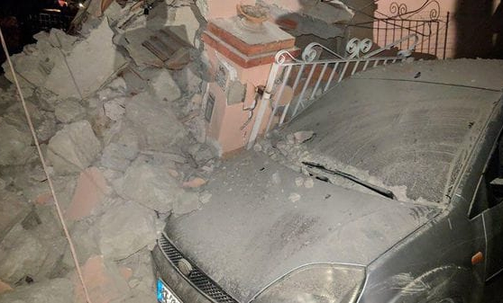 Dos muertos, 42 heridos y más de 2 mil evacuados tras sismo en Ischia