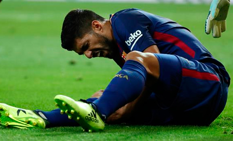 El uruguayo Suárez podría perderse el trascendental duelo con Argentina