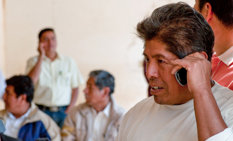Indígenas mexicanos crearon una red de telefonía celular y conectividad comunitaria