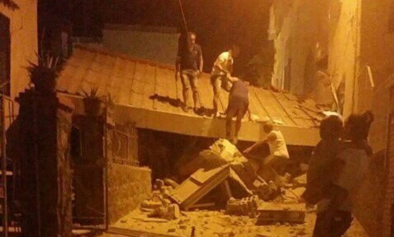 Dos muertos, derrumbes y temor en Italia por un terremoto de 3,6 grados
