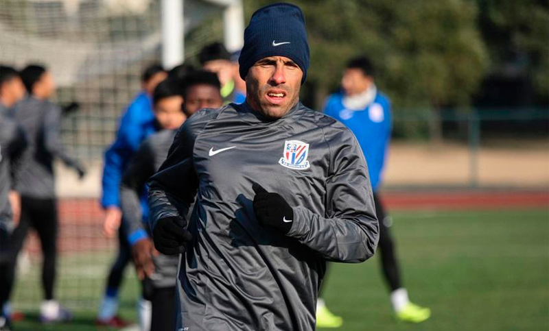 Tras su paso por Argentina, Tevez retomó los entrenamientos en China