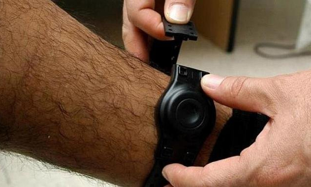 Santa Fe hace prueba piloto con dispositivos de monitoreo y rastreo de agresores y víctimas          