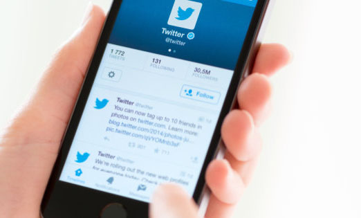 Piden denunciar cuentas de Twitter que difundan imágenes de mujeres muertas