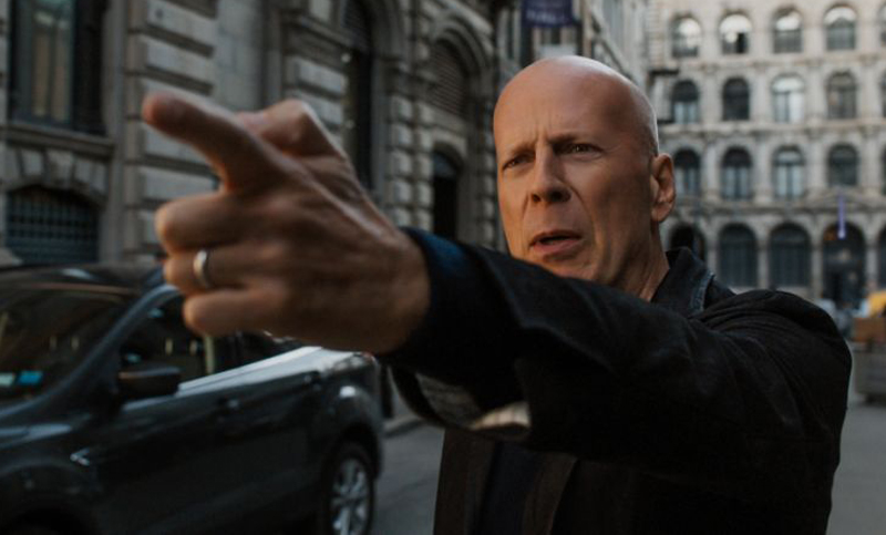 Bruce Willis es el nuevo «Vengador anónimo»