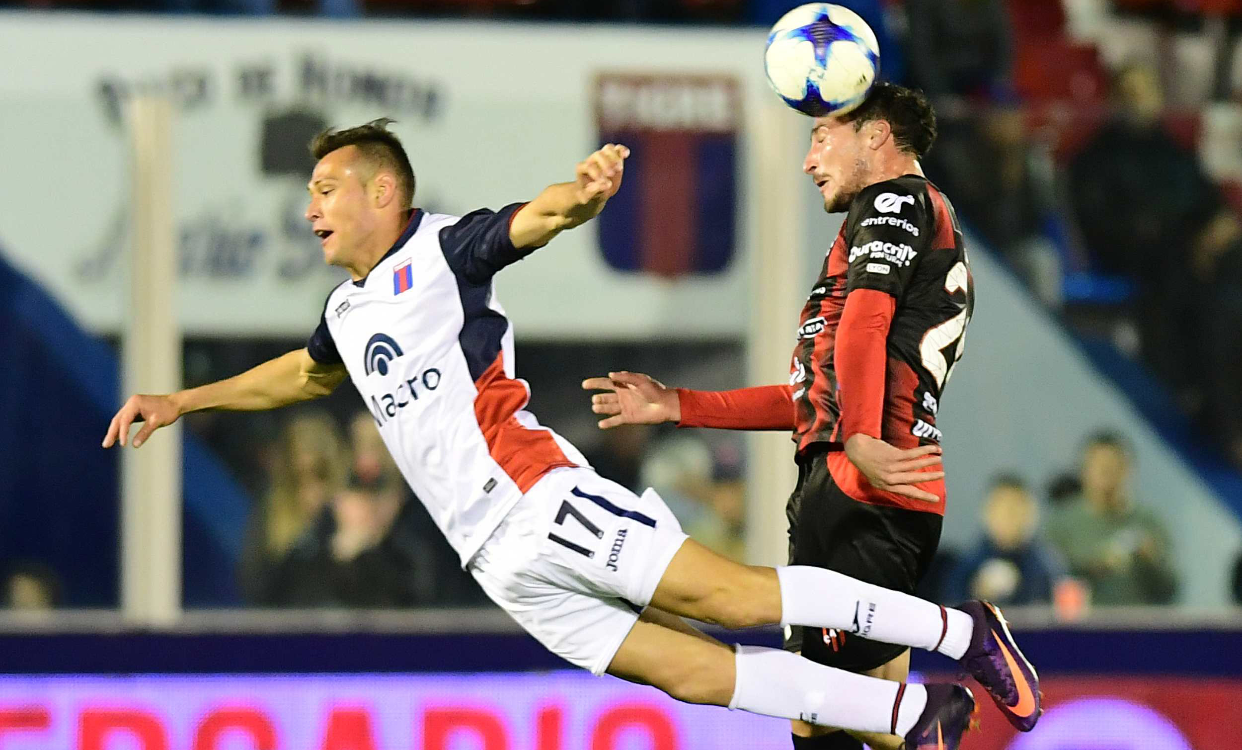 Patronato volvió a ganar y agudizó la crisis futbolística de Tigre