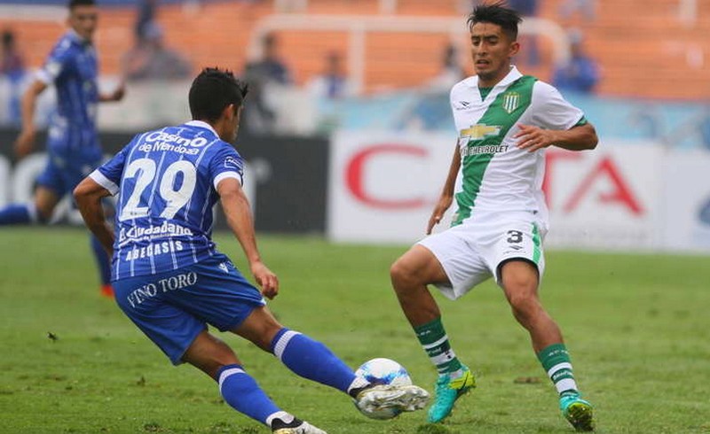 Godoy Cruz y Banfield se enfrentan para ser rival canalla en Copa Argentina