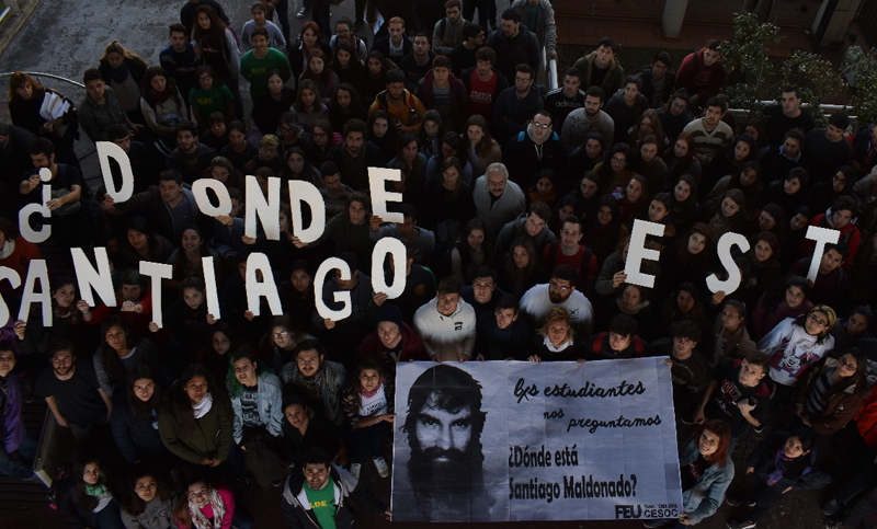 En la UNR reclamaron por la aparición con vida de Santiago Maldonado