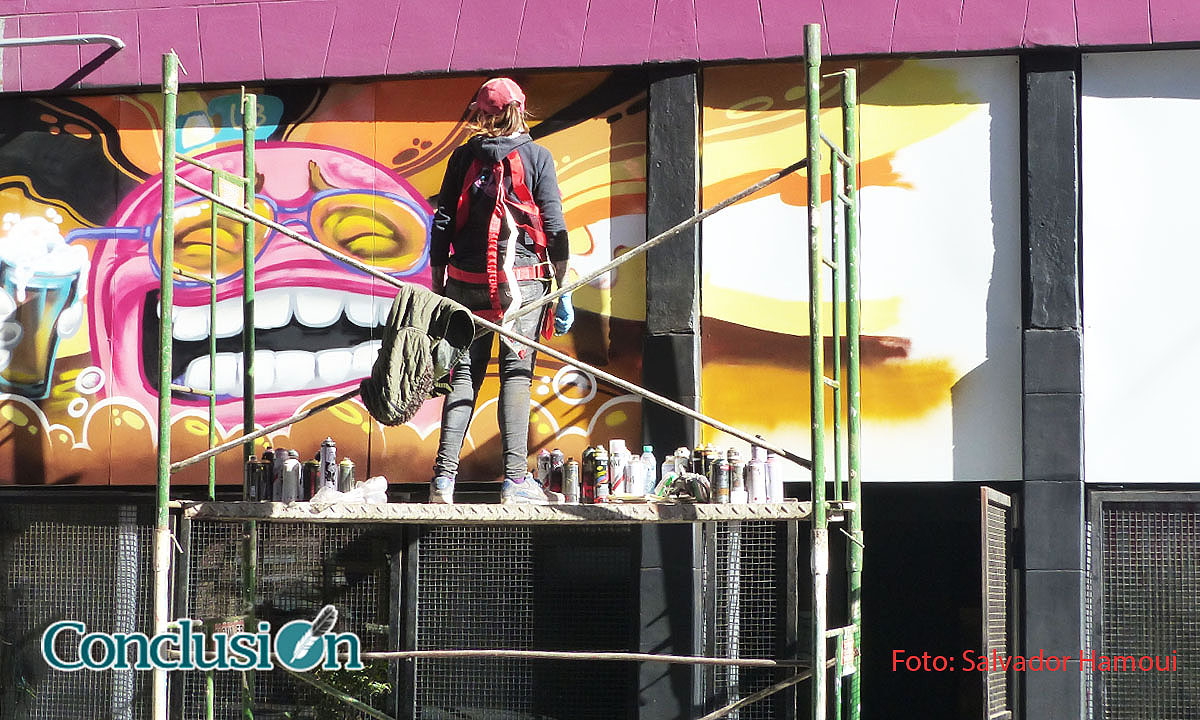 Arte urbano, las persianas y fachadas de nuestra ciudad renuevan sus vistas