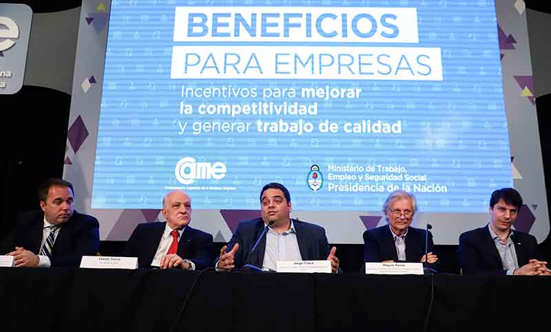 Triaca asegura que se avanza en un «blanqueo laboral» para los trabajadores