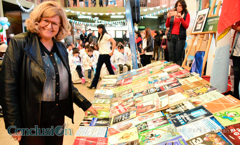 Se inauguró la Biblioteca Futbolera “César Luis Menotti” en Rosario