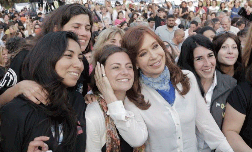 Cristina Kirchner: «Veo cosas oscuras en Argentina»