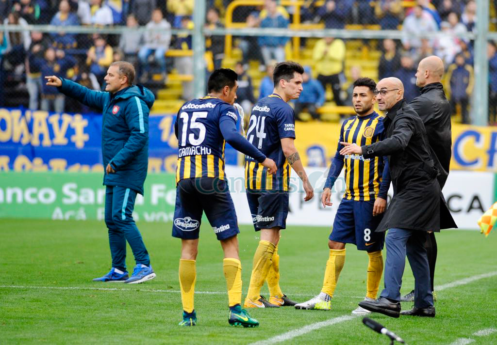 A pesar de jugar un tiempo entero con un hombre más, Central empató 0 a 0 con San Lorenzo