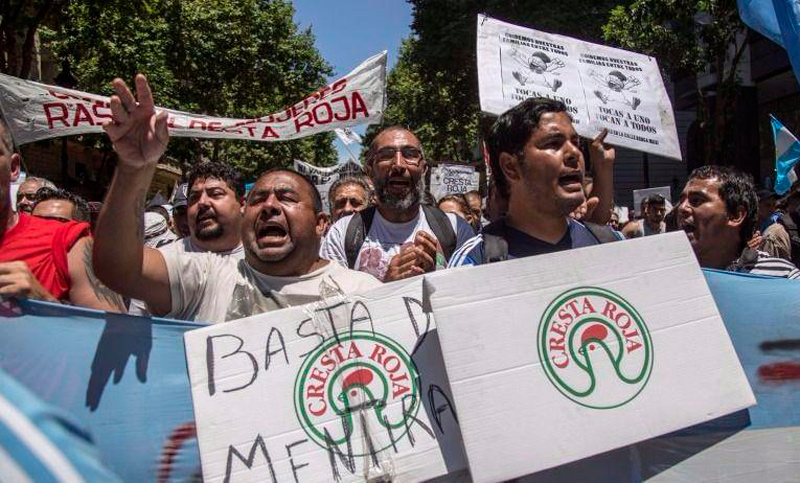 Recrudece el conflicto en Cresta Roja: operarios reclaman indemnizaciones