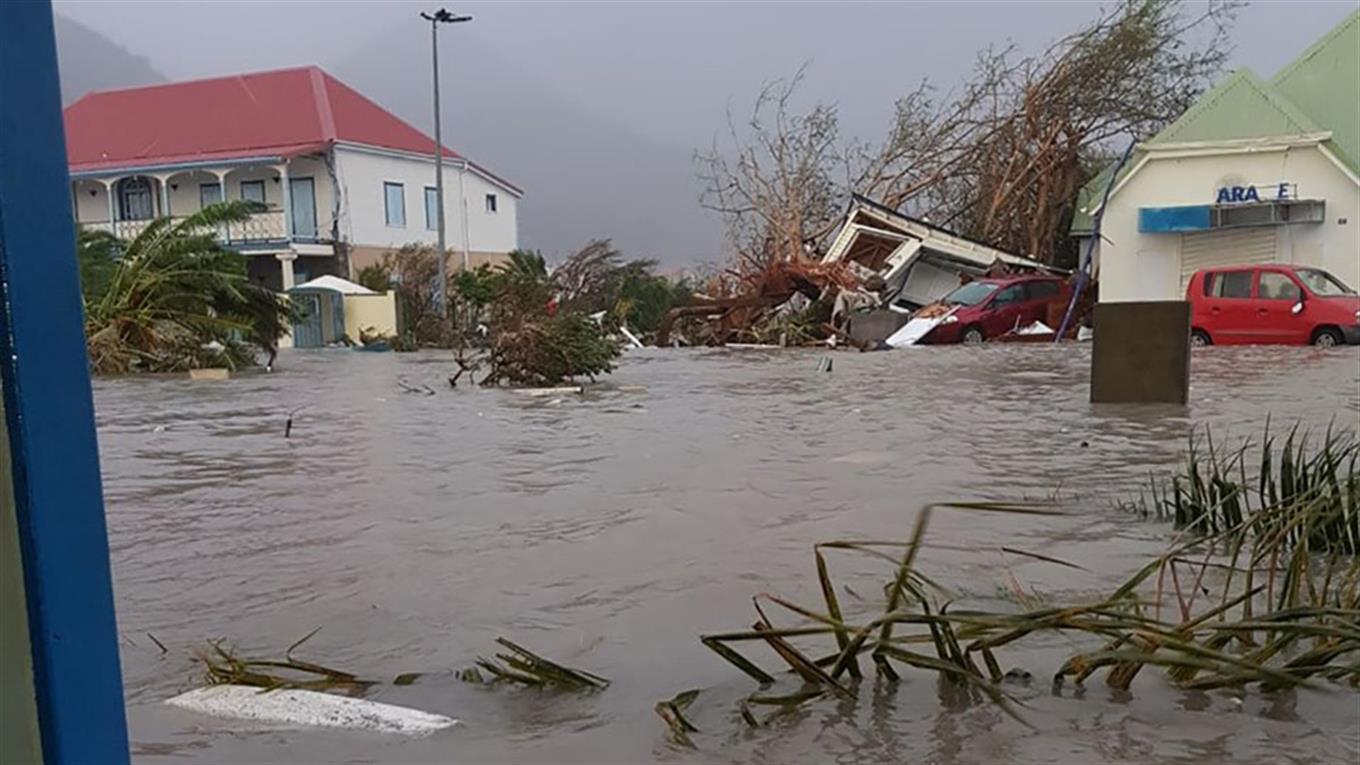 Huracán Irma obliga a evacuar a más de 6 millones de personas en Florida