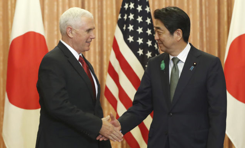 Japón apoya a EE.UU. en eventual acción militar contra Corea del Norte