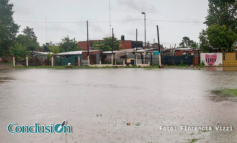 Se renovó el alerta meteorológico y continúan las lluvias intensas