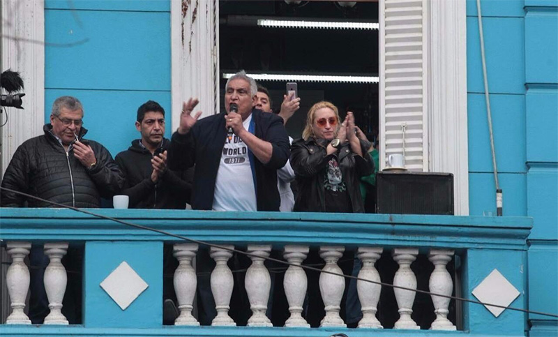 El «Pata» Medina le pidió a los trabajadores de la Uocra «protestar pacíficamente»