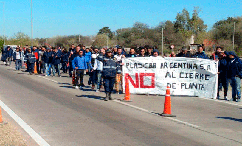 Trabajadores de autopartista cordobesa piden la ayuda de Macri y Schiaretti