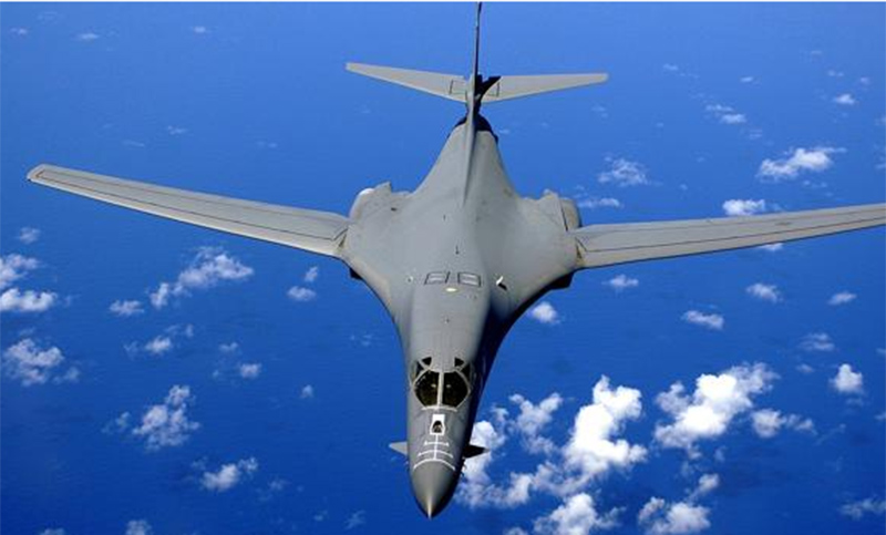 Estados Unidos envía bombarderos a la costa de Corea del Norte