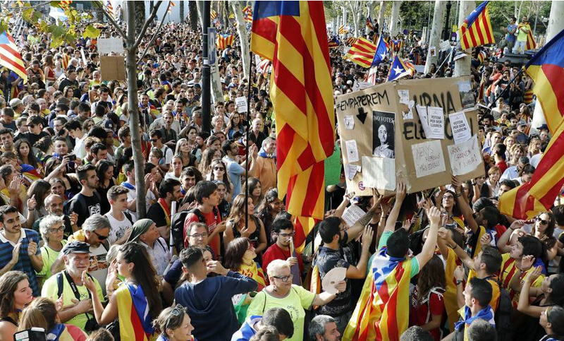Madrid despliega toda su fuerza a una semana del referéndum catalán