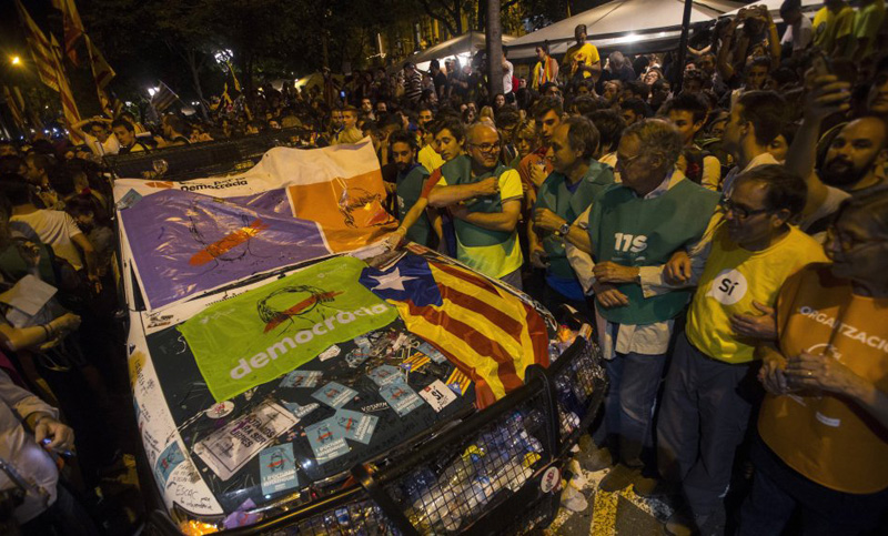 Denuncian por «sedición» a los organizadores de las protestas en defensa del referéndum catalán