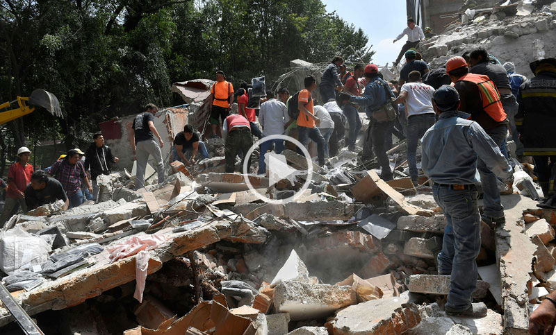 Un fuerte sismo de 7,1 grados volvió a sacudir a México: al menos 190 muertos