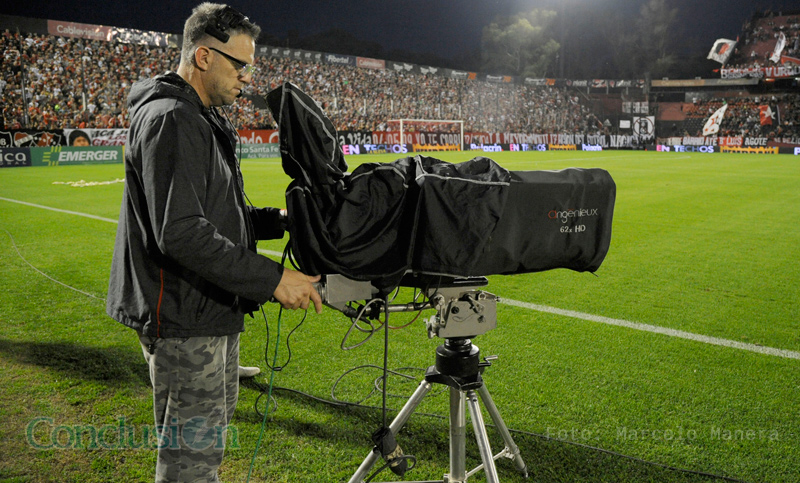 Ahora, a pagar: la gratuidad del fútbol argentino llega a su fin