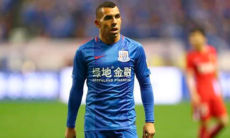Tevez fue apartado del Shanghai por estar excedido de peso