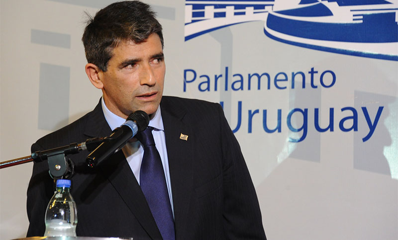 Tras los escándalos, renunció el vicepresidente de Uruguay, Raúl Sendic