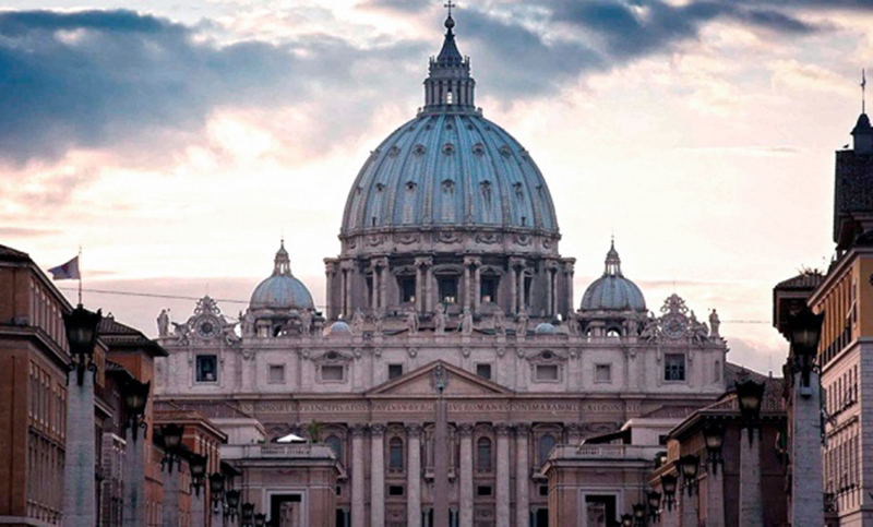 El Vaticano premia a dos investigadores argentinos por trabajo sobre ciencia