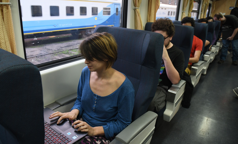 Por las vías ferroviarias de Rosario pasó el Train Jam